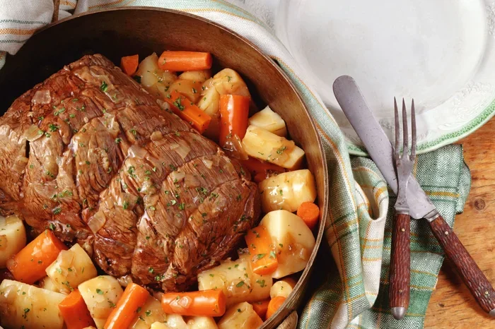 How Long To Cook Chuck Pot Roast In Oven For Tender Results
