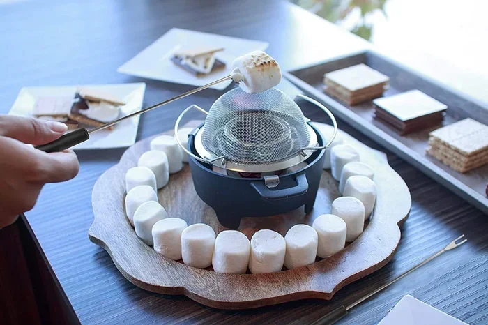 How To Make Smores At Home Without Ever Using An Oven