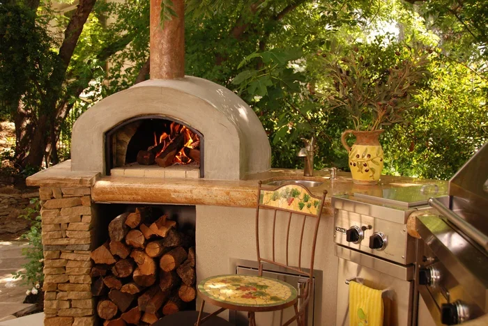 How To Turn A Pizza In A Pizza Oven For Best Results